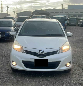 Toyota Vitz 2011