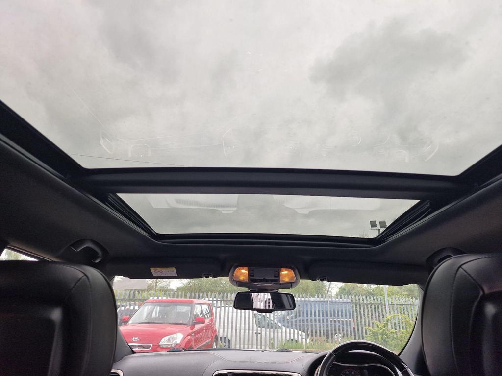 
								Jeep Grand Cherokee 2015 Auto White full									