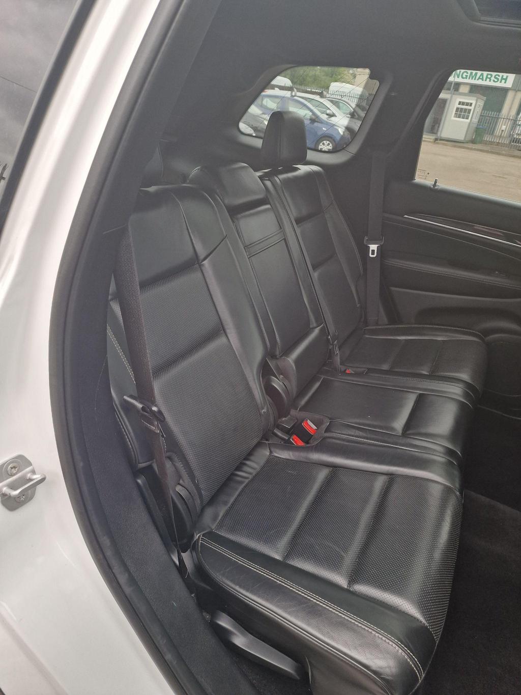 
								Jeep Grand Cherokee 2015 Auto White full									