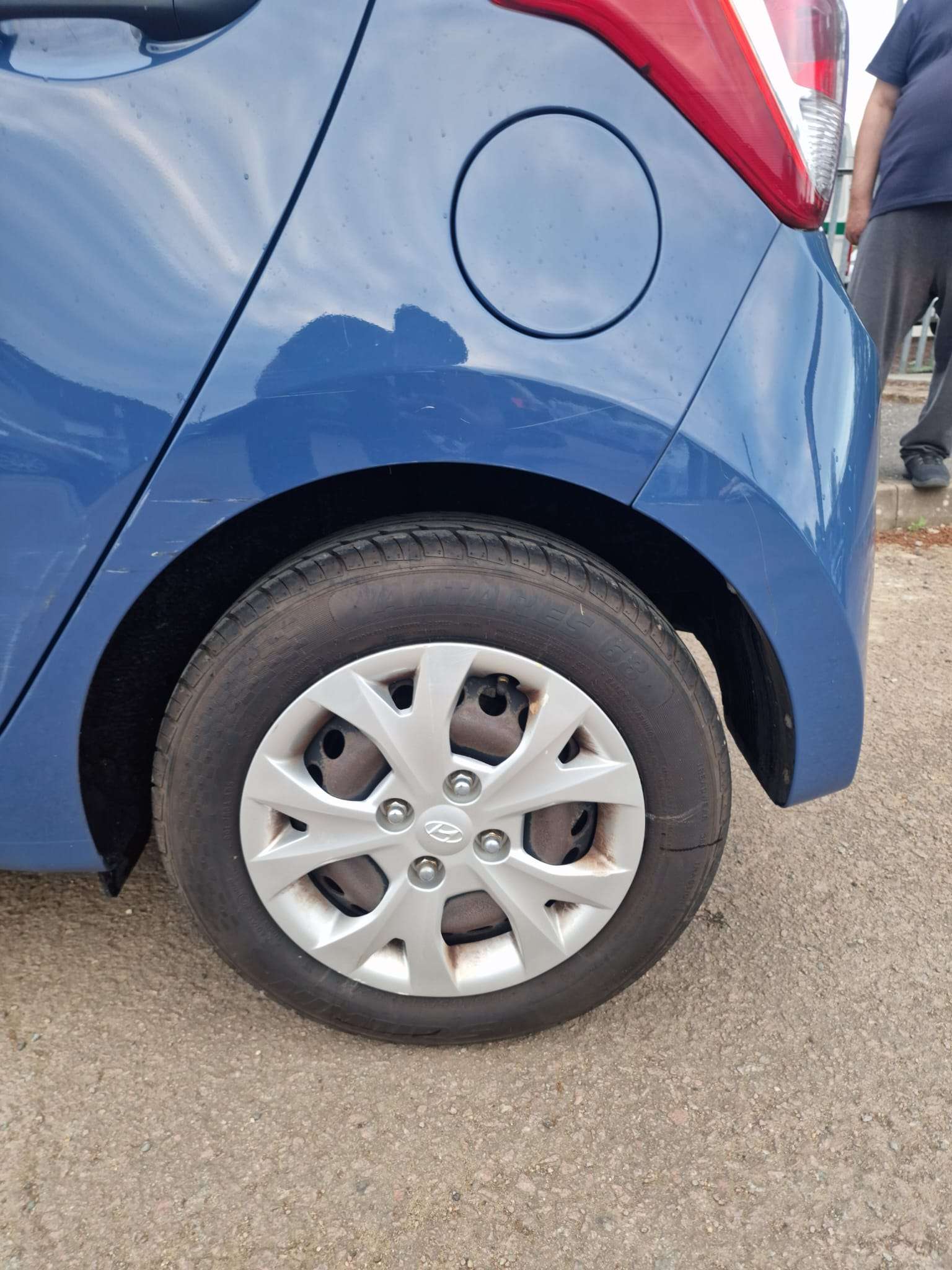
								Hyundai i10 2016 1.0 full									