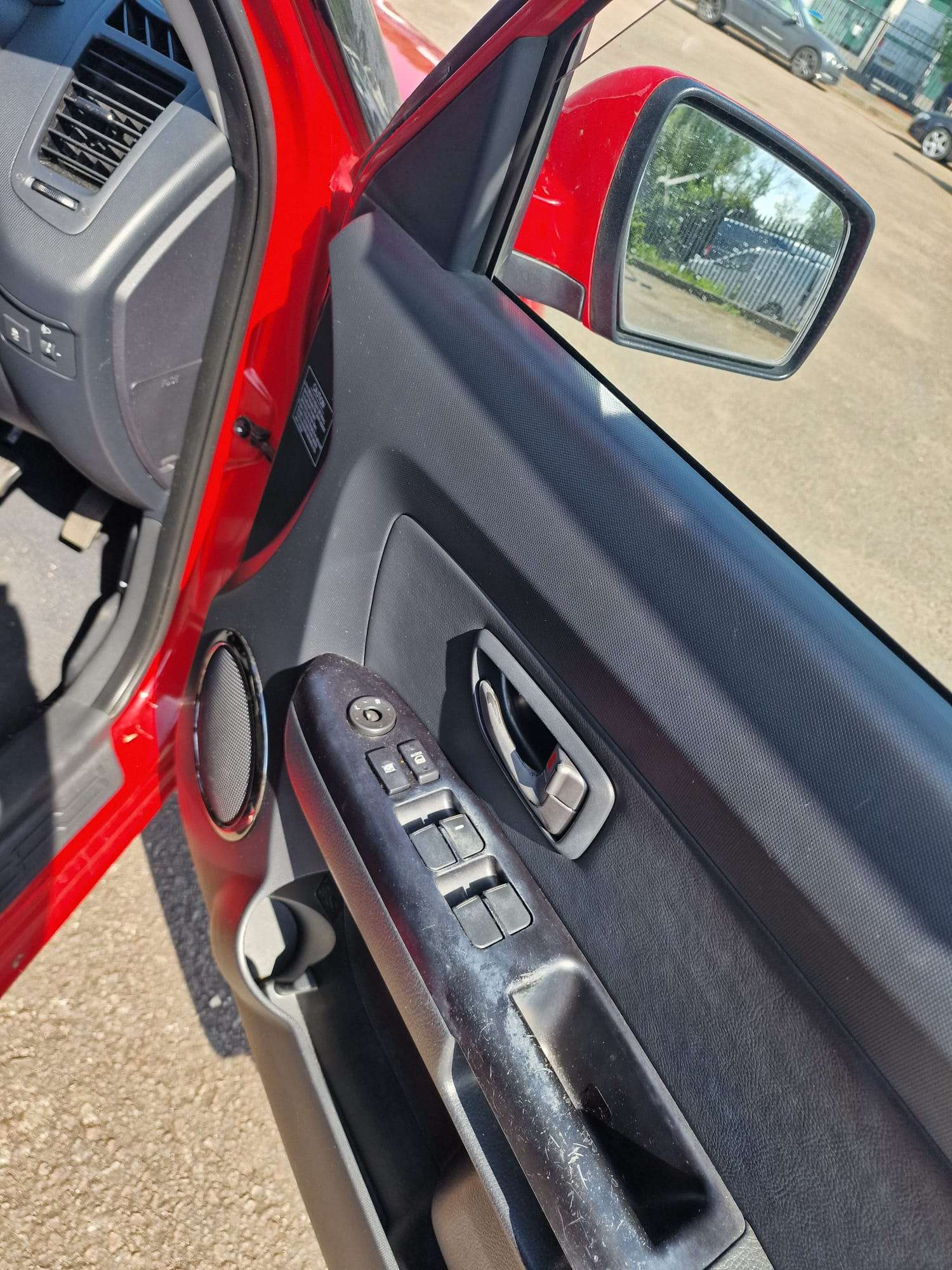 
								Kia Soul 2010 1.6 CRDi2 Auto full									