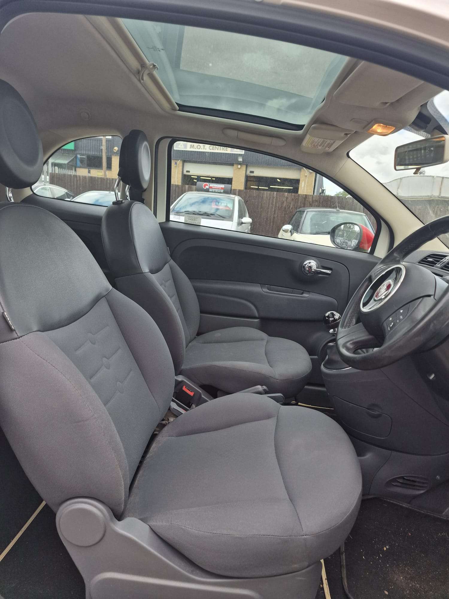 
								Fiat 500 Lounge 1.2 Petrol 2013 full									