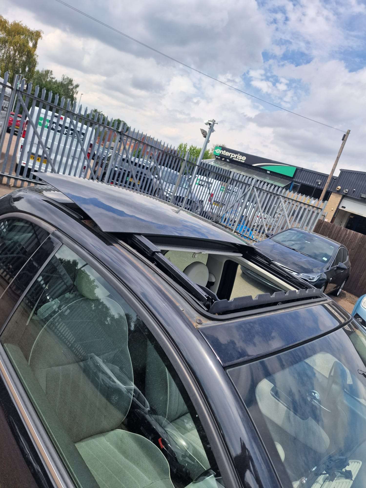 
								Fiat 500 Black 2014 Auto full									
