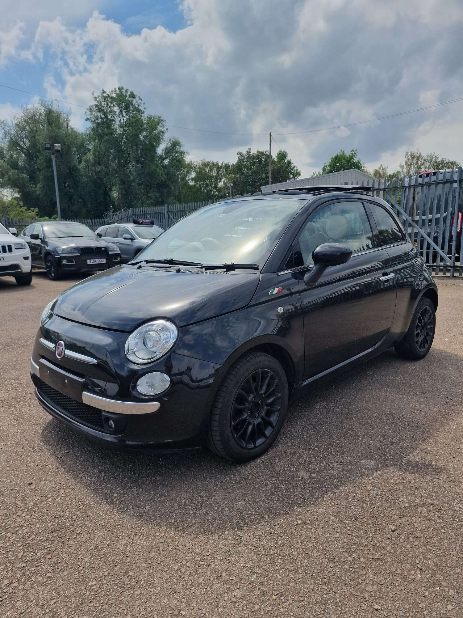 
								Fiat 500 Black 2014 Auto full									